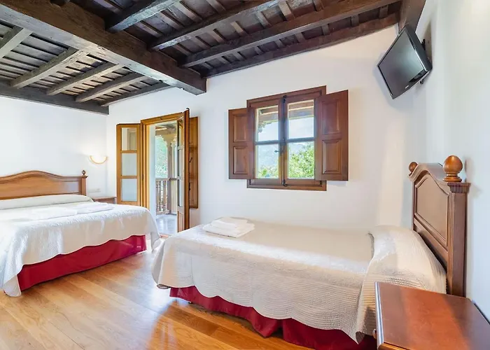 La Torre De Perrozo 컨트리하우스 *