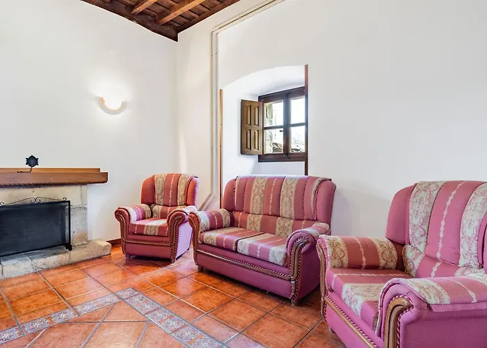 La Torre De Perrozo * Cabezón de Liébana